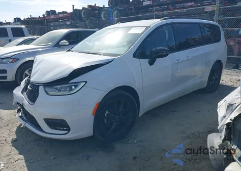 2024 Chrysler Pacifica Touring L из США, поврежденный, VIN 2C4RC1BG6RR117003